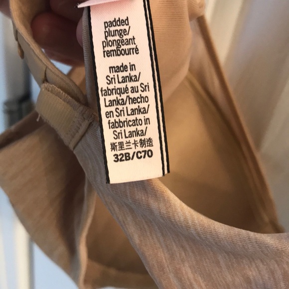 32B Victoria’s Secret - Picture 4 of 4